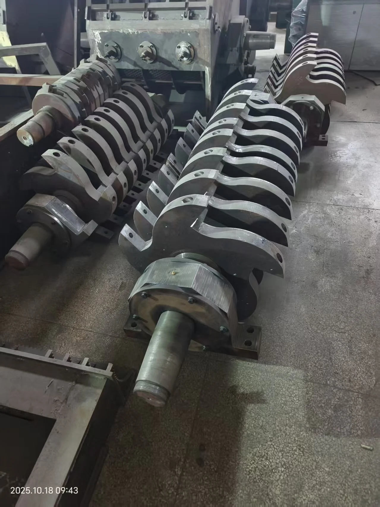 SUHUI Plastic Crusher Cutting Blade Rotor Hardened alloy steel cutting blade rotor assembly for SUHUI plastic crusher machine